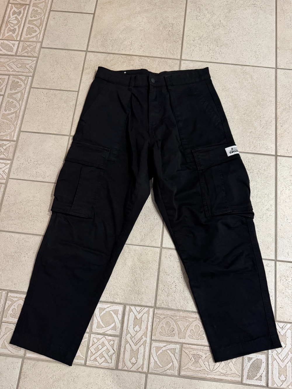ZARA Black Cargo Pants with Utility Pockets - Size 31